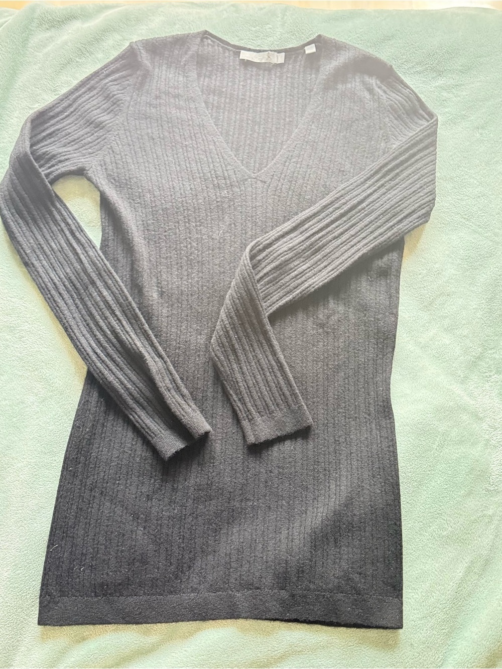 🖤 VINCE 100% Cashmere Ribbed V-Neck Sweater Dress | Size Large